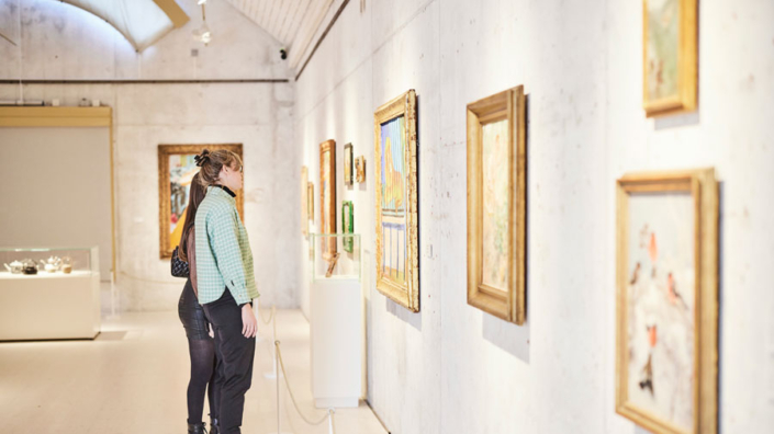 people in a gallery